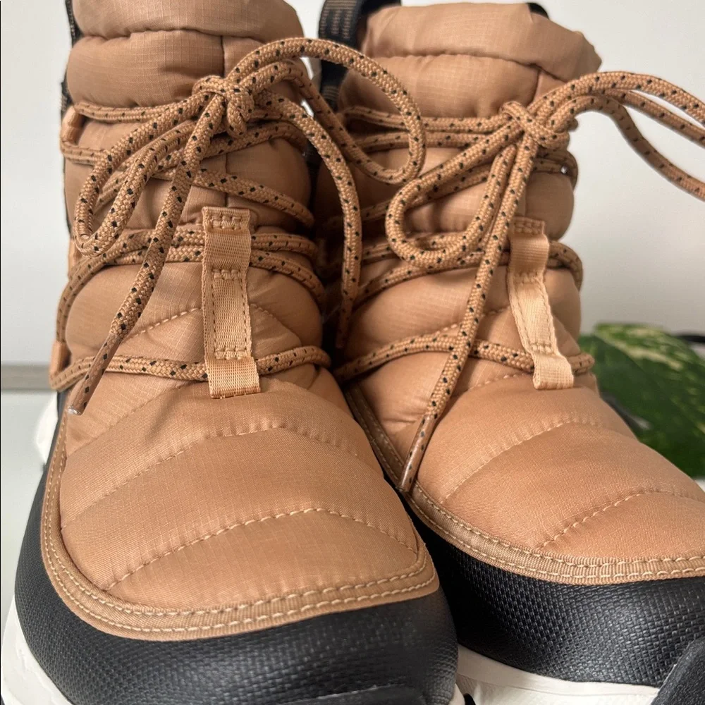 The North Face nwt unworn